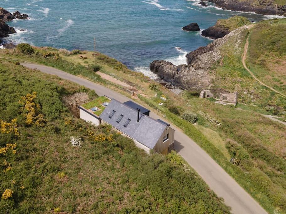 Cliff-Top Cottage On Coast Path W/Panoramic Views Trevine Ngoại thất bức ảnh