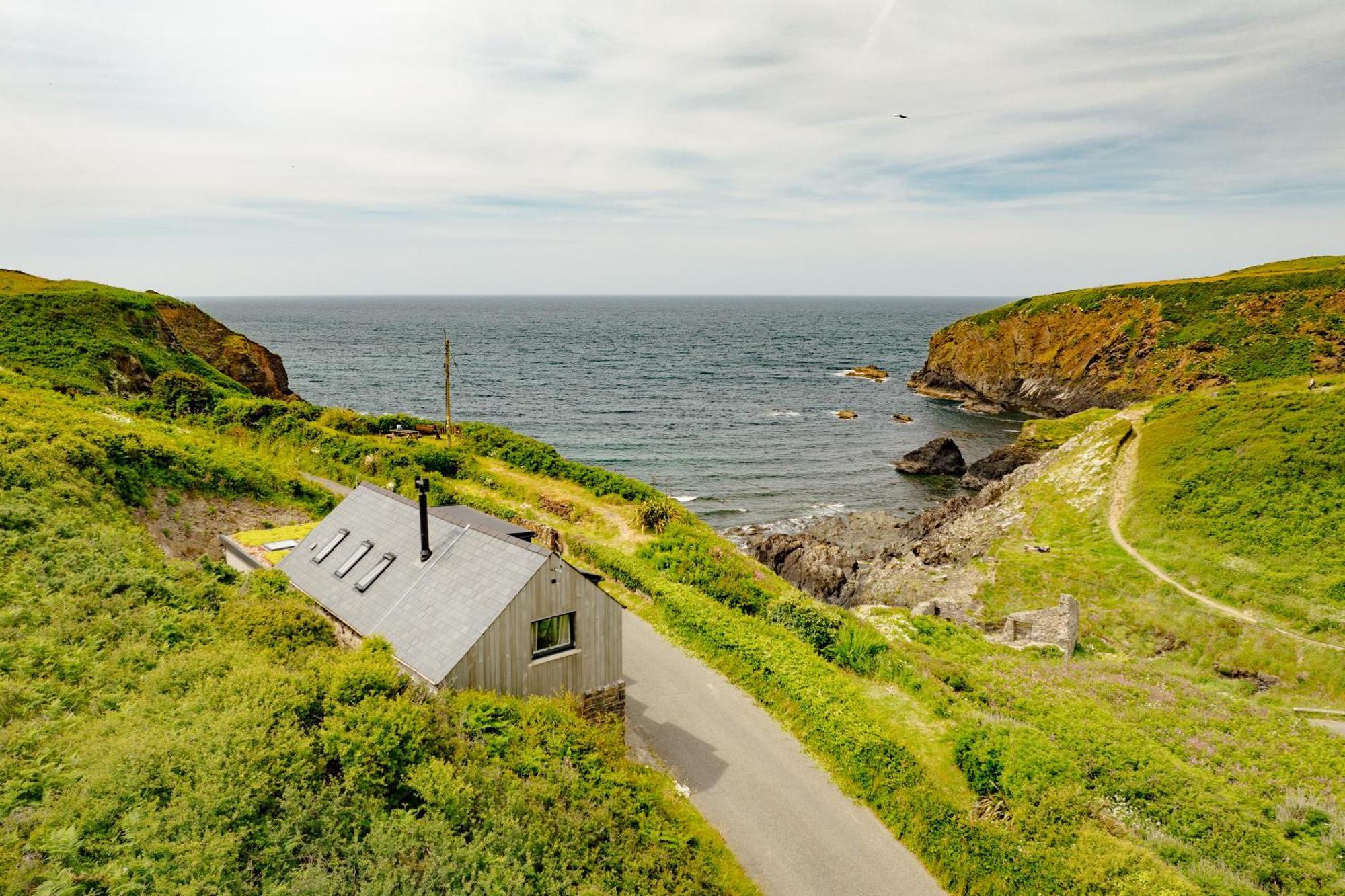 Cliff-Top Cottage On Coast Path W/Panoramic Views Trevine Ngoại thất bức ảnh
