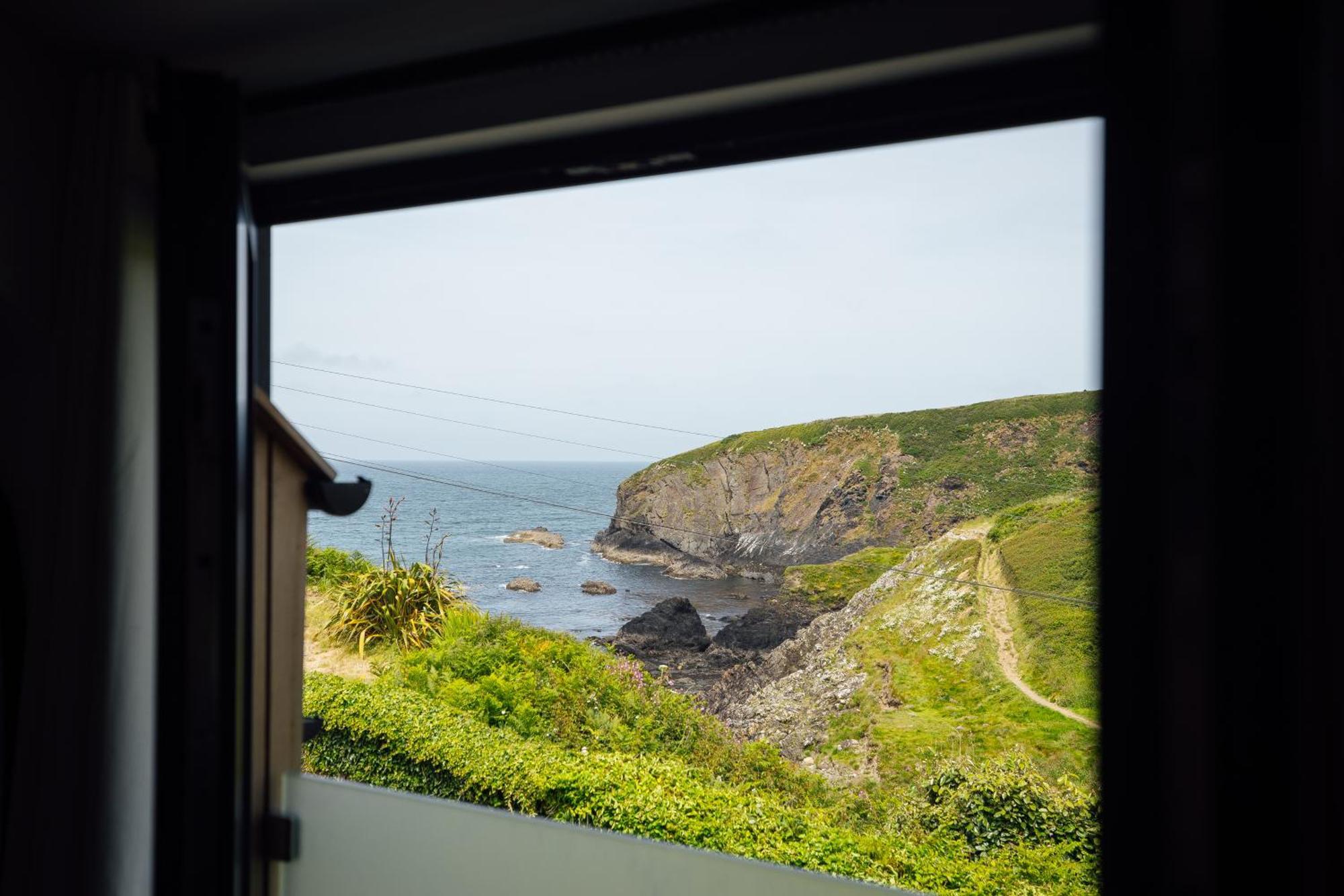 Cliff-Top Cottage On Coast Path W/Panoramic Views Trevine Ngoại thất bức ảnh