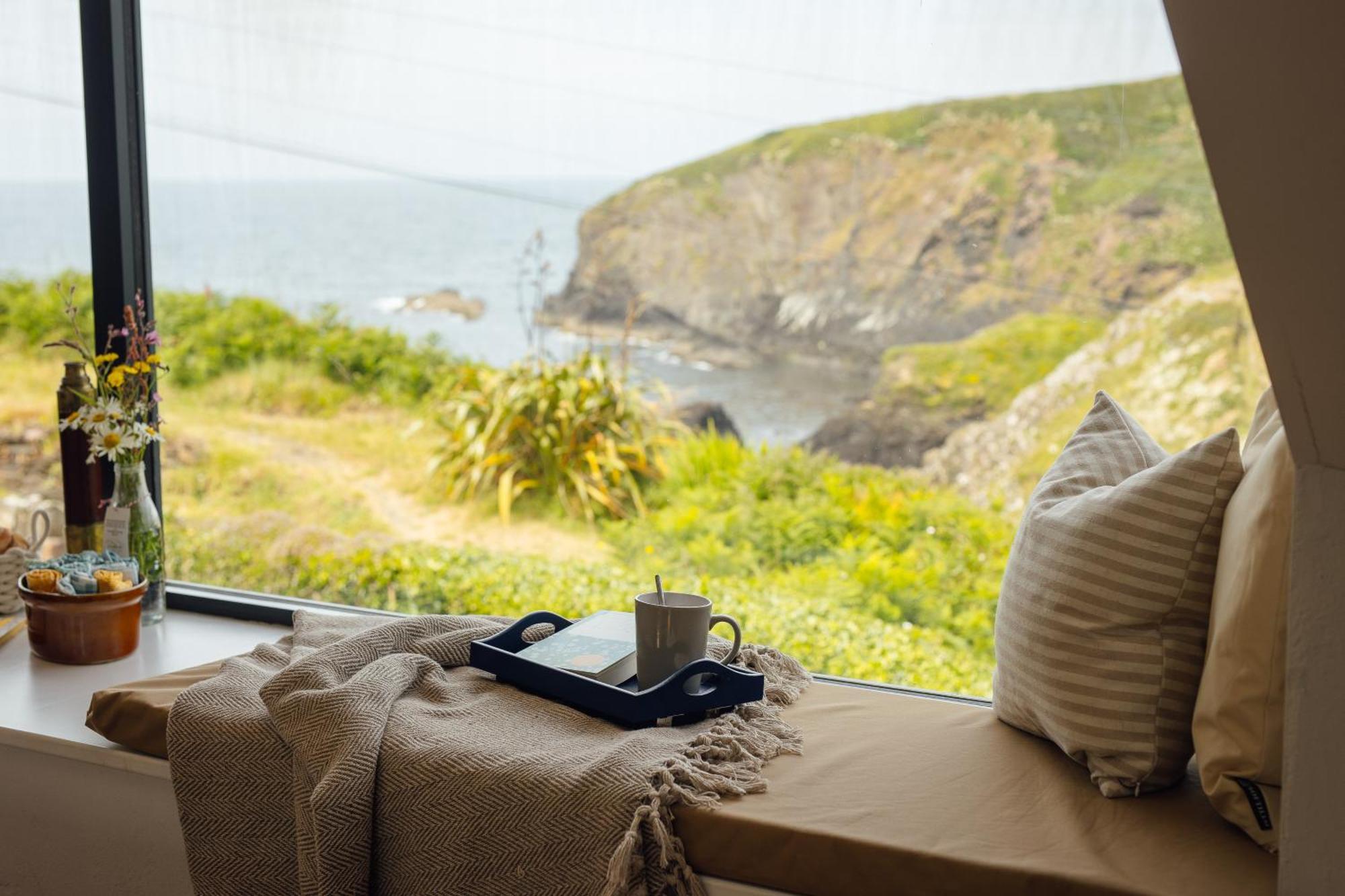 Cliff-Top Cottage On Coast Path W/Panoramic Views Trevine Ngoại thất bức ảnh